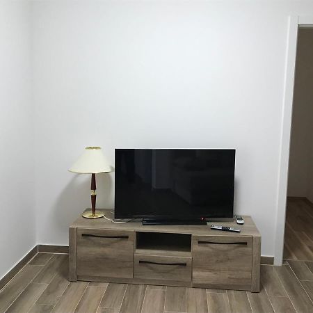 Apartmani Matea Cres Eksteriør billede
