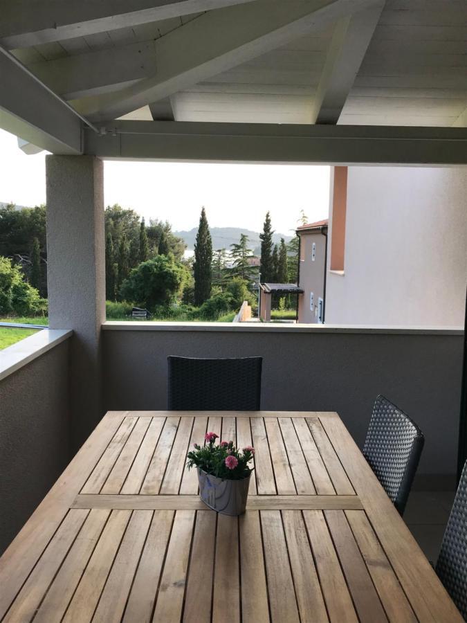 Apartmani Matea Cres Eksteriør billede