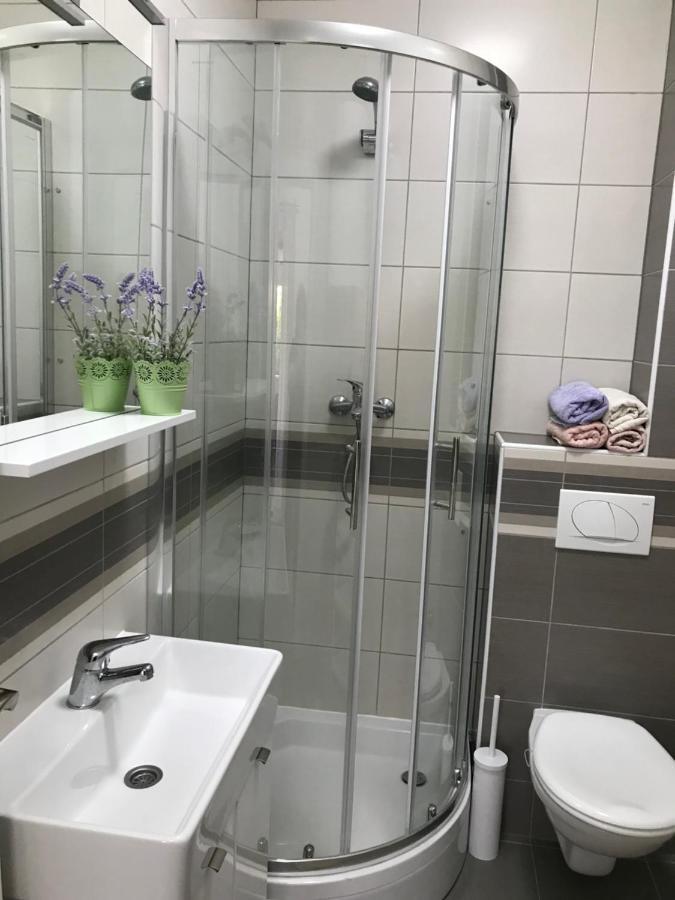 Apartmani Matea Cres Eksteriør billede