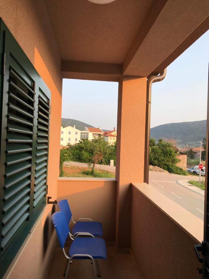 Apartmani Matea Cres Eksteriør billede